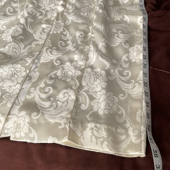 Dress - Picture 9 of 9